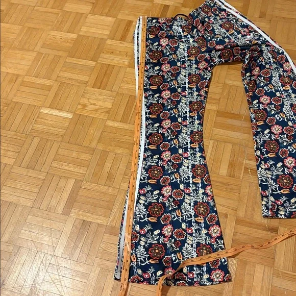 Adidas. Women pants - Picture 6 of 14